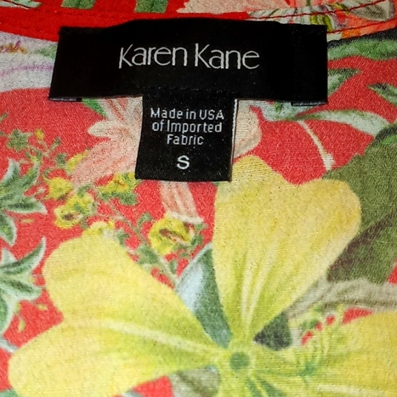 Karen Kane Floral Cold Shouldered Blouse - Picture 13 of 16